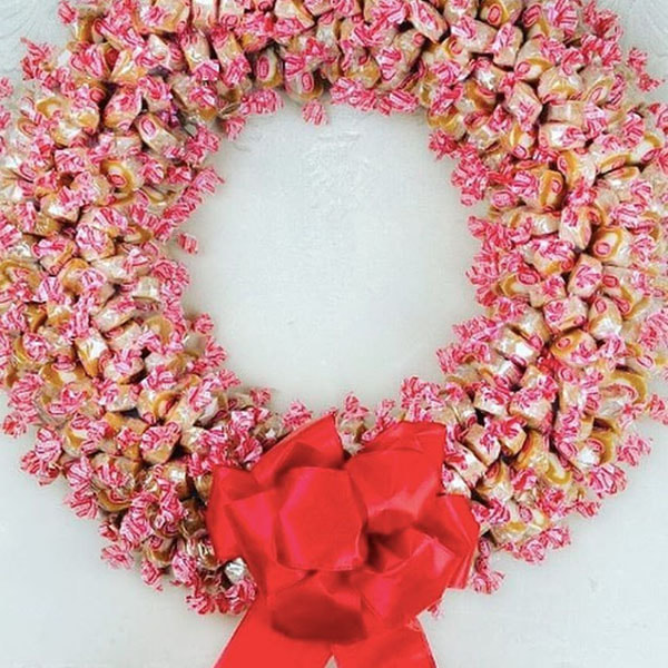 Caramel Creams candy wreath craft