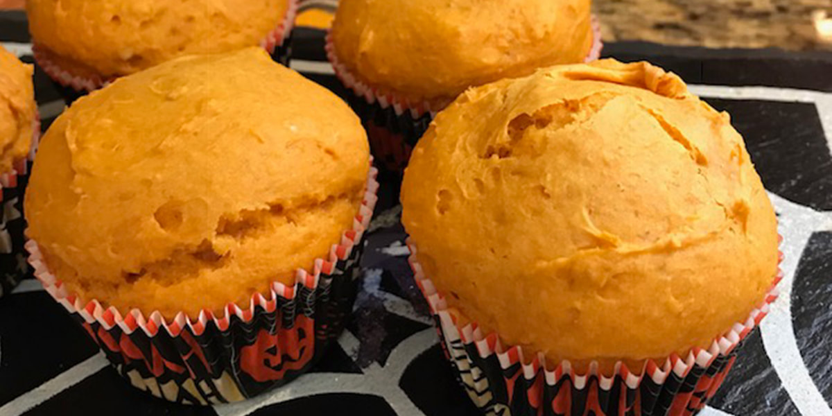 Easy Pumpkin Caramel Muffins